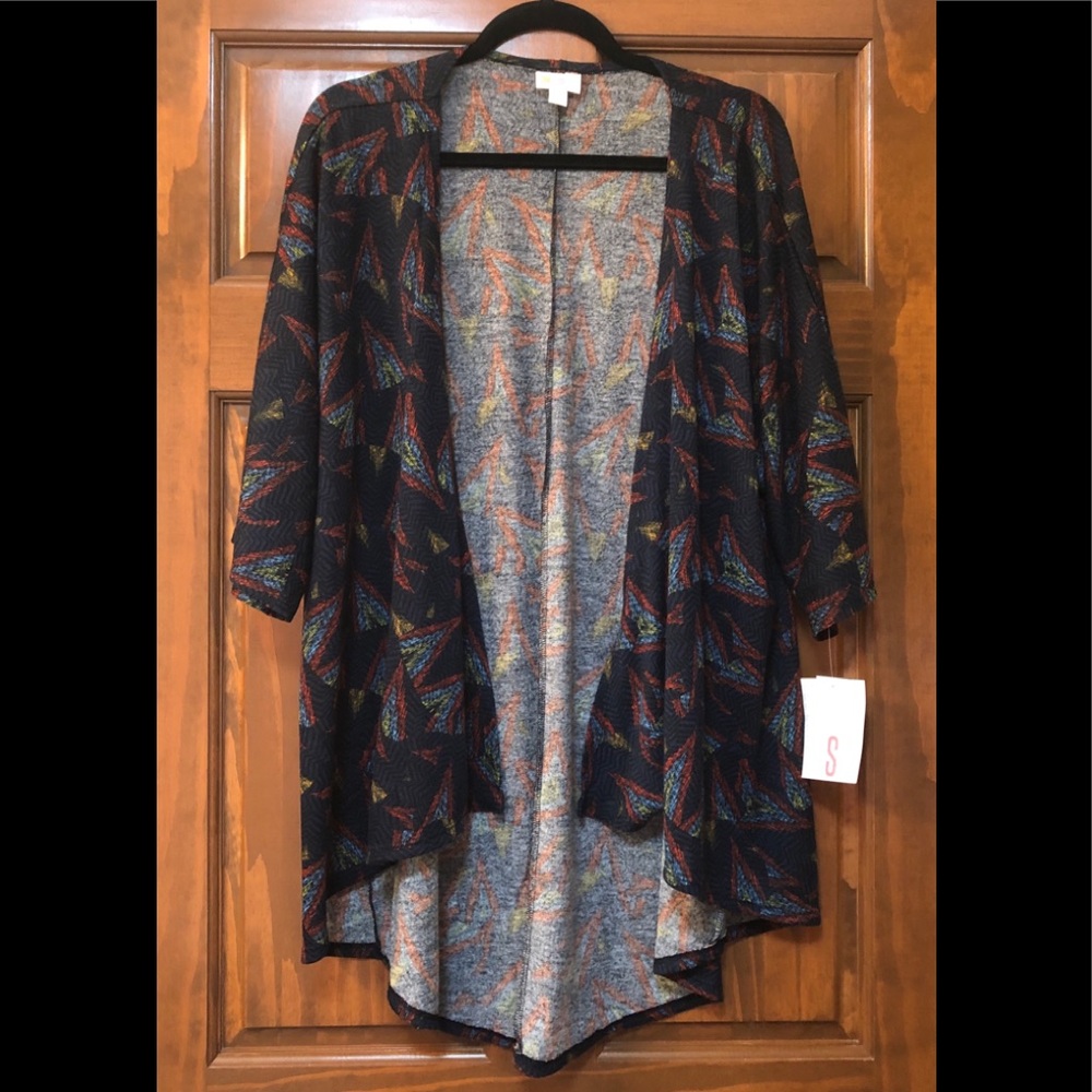 NWT LuLaRoe Lindsay- Triangle Pattern